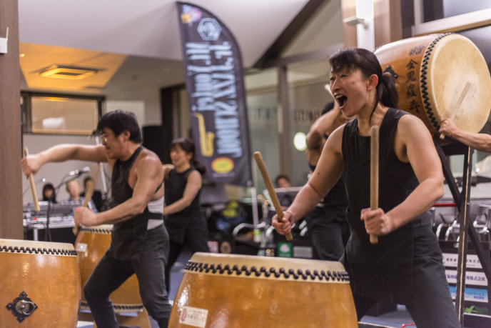 ACO taiko drummers