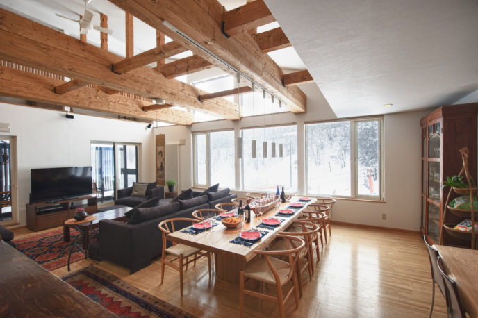 Chalet Murasaki Cma Dining Living1