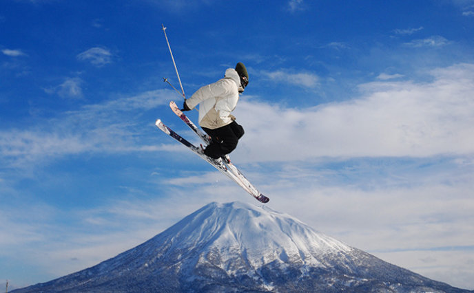 Yohtei-Skier-Crop