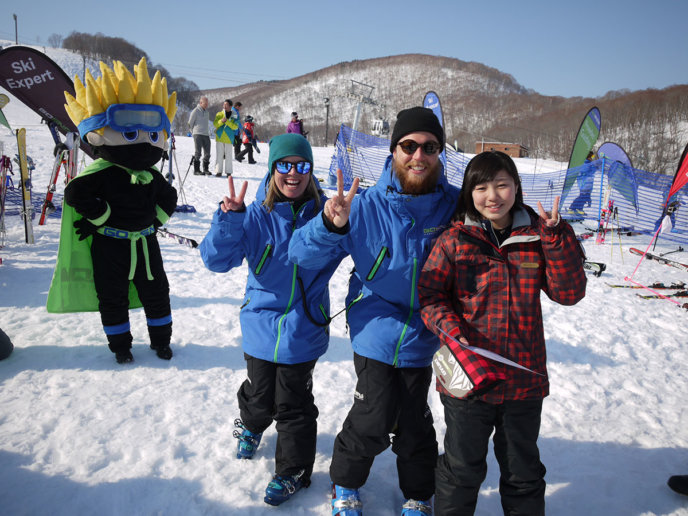 GoSnow instructors - Niseko, Japan