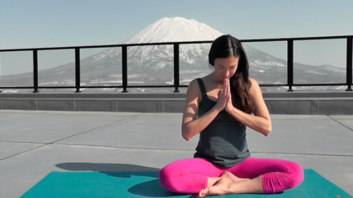 Powder Yoga Kanami Yotei Namaste