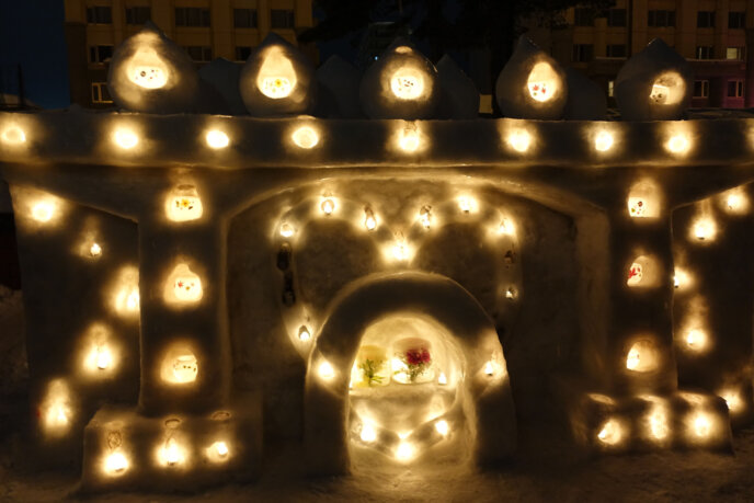 Otaru Snow Light Path 2017 Snow Mantle And Candle Heart Centered