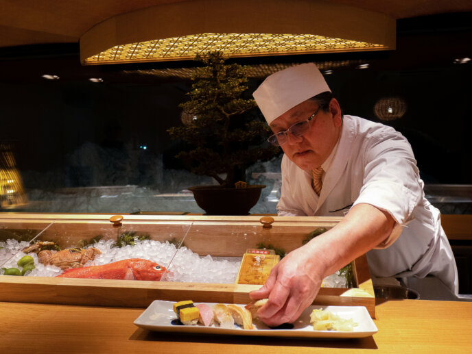 Kani Sushi Kato Chef