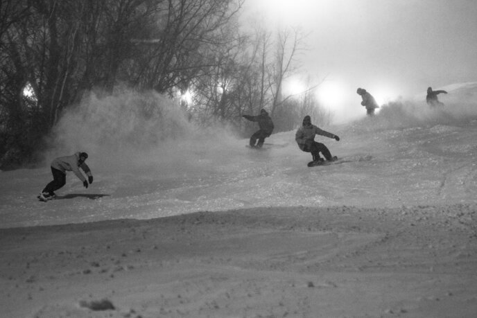 Night Skiing in Grand Hirafu is a must-try!