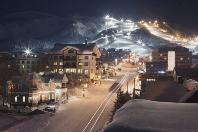 Niseko United Night Skiing 1024X682