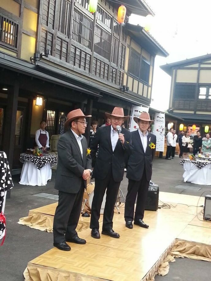 Opening Party5