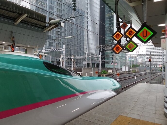 Shinkansen Hayabusa