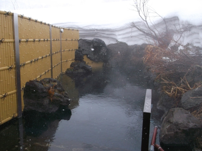 Niimi Onsen Winter Rotenburo Outdoor Pool 3