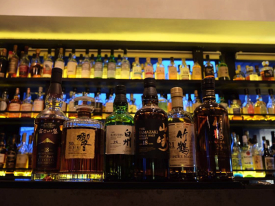 Toshiros Bar