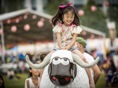 Hidde Hagemen Hirafu Matsuri 2016 Child Riding Ki Rodeo