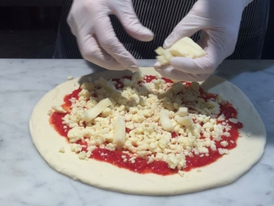 Mandriano Pizza Making The Pizza