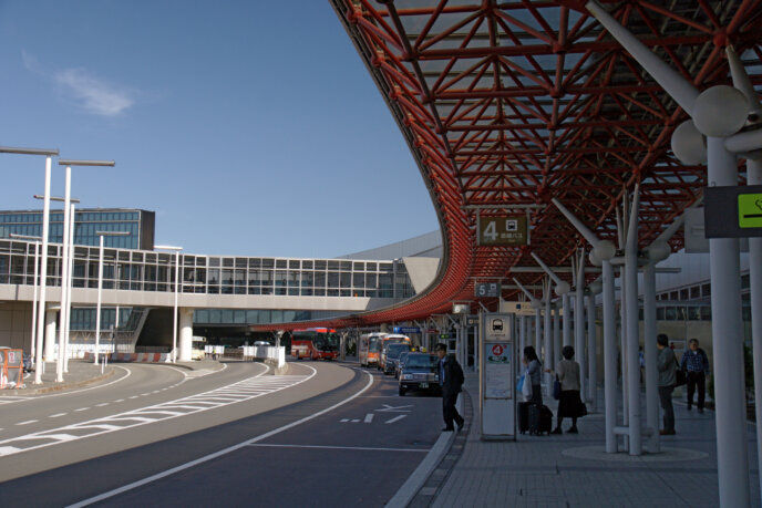 Hokkaido New Chitose Airport13N4272 Wikicommons