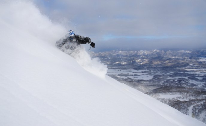 Should you stretch before snowboarding or Skiing in Niseko